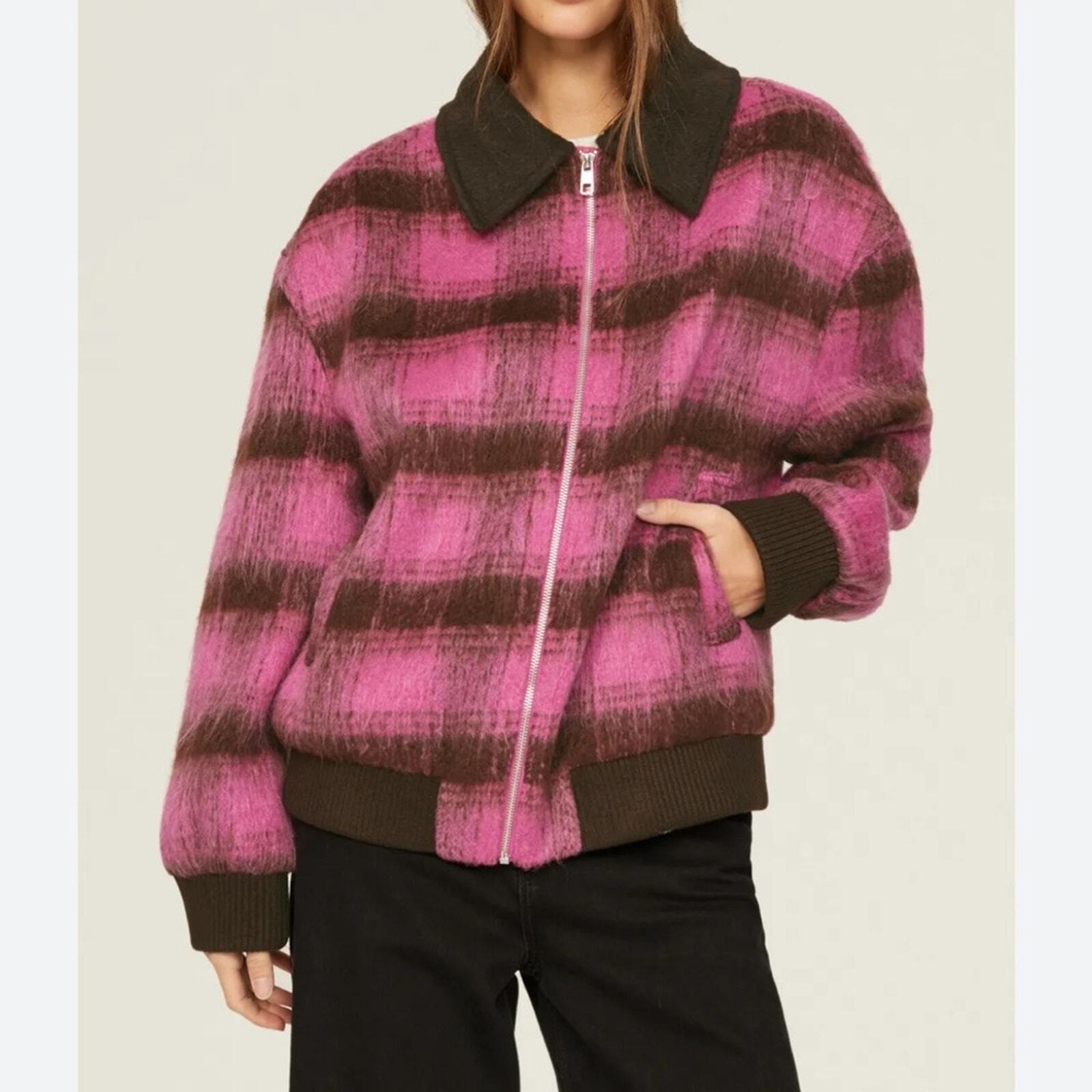 Line And Dot Size Xs The Luna Bomber Jacket Sample Nwt Pink Colorblock Fuzzy